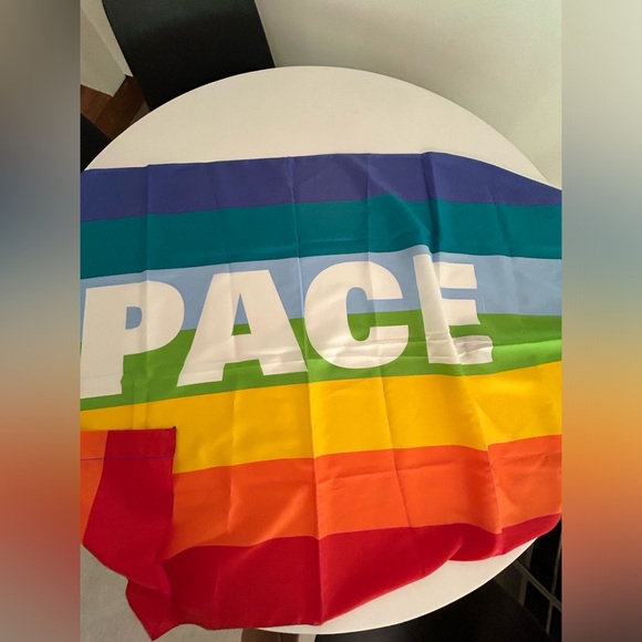 Pace - peace flag - Picture 1 of 2